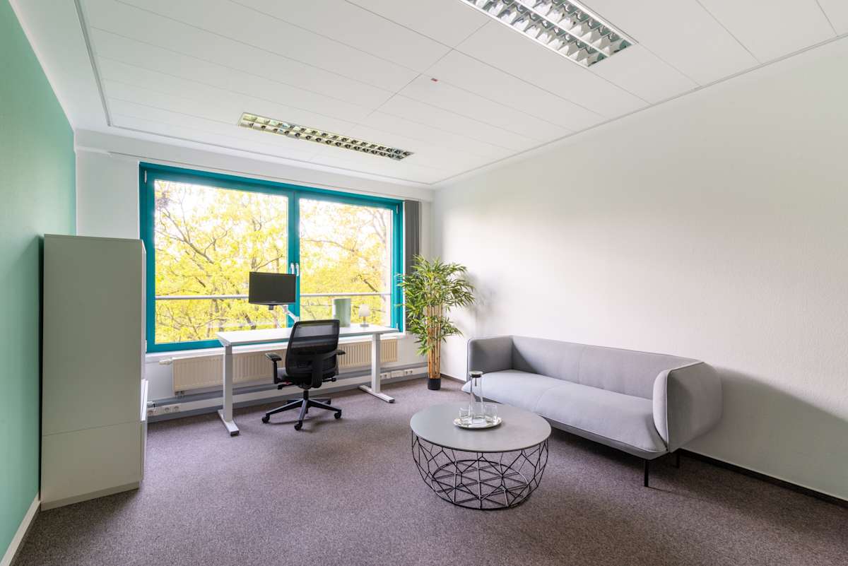 HQ - Bremen, Bremen Airport interior photo 5