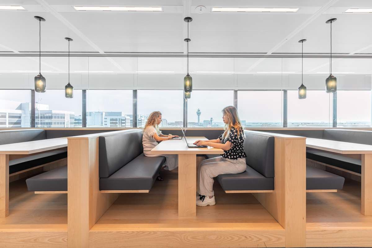 Spaces Schiphol Airport interior photo 11