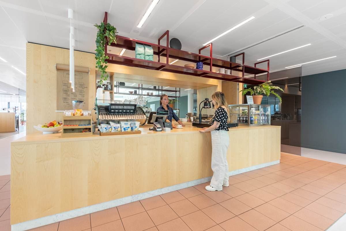 Spaces Schiphol Airport interior photo 6