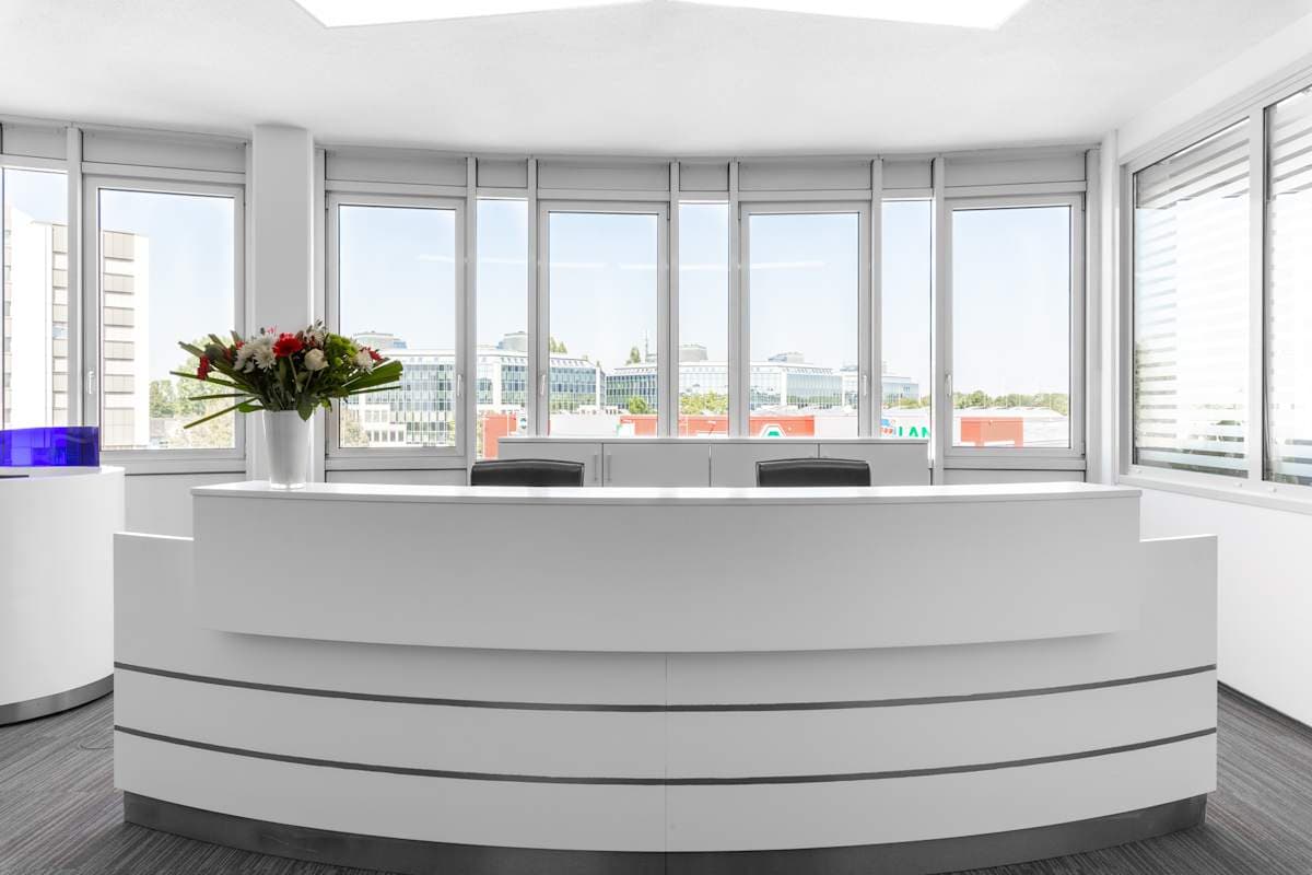 HQ - Unterföhring, Feringastraße interior photo 2