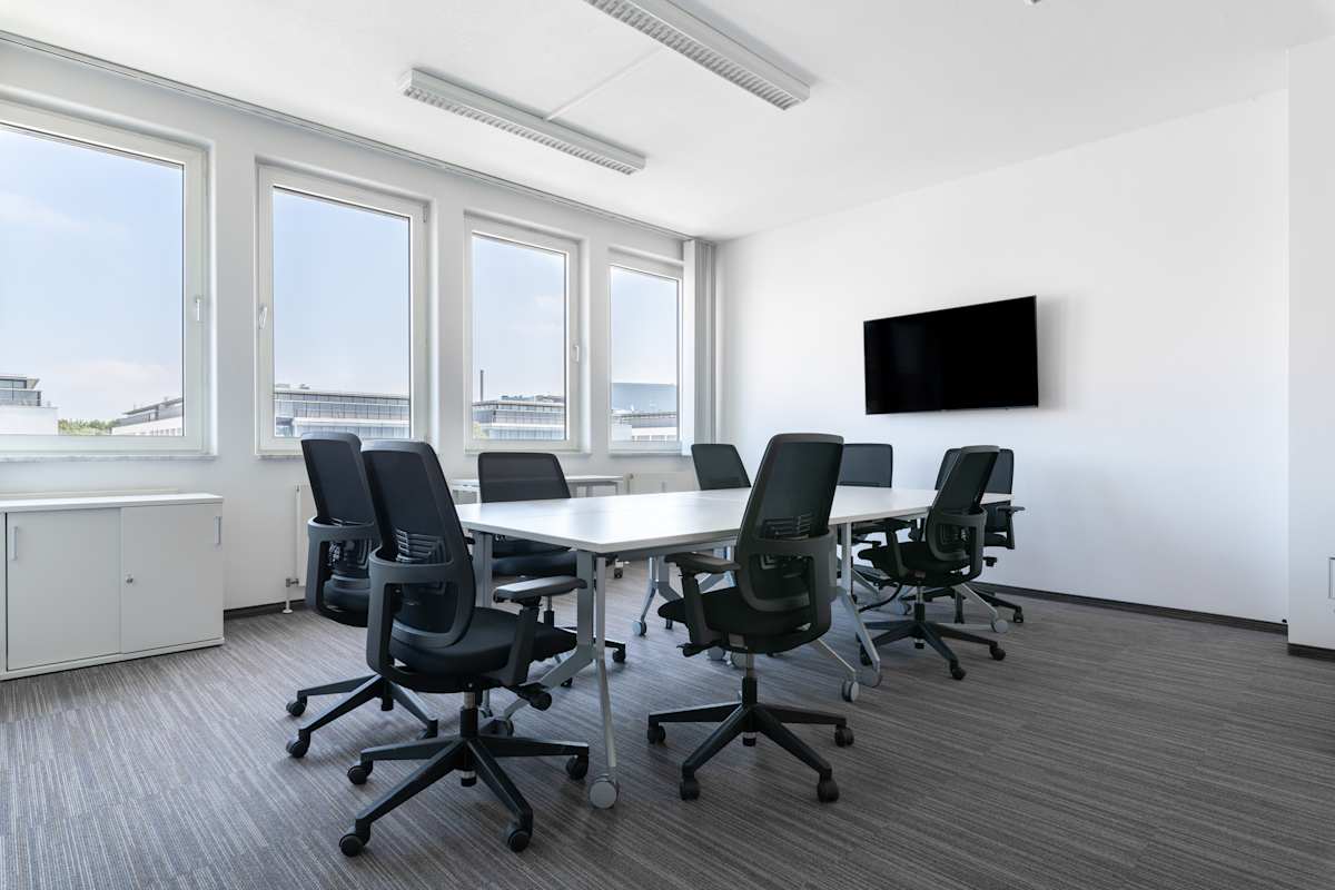 HQ - Unterföhring, Feringastraße interior photo 3