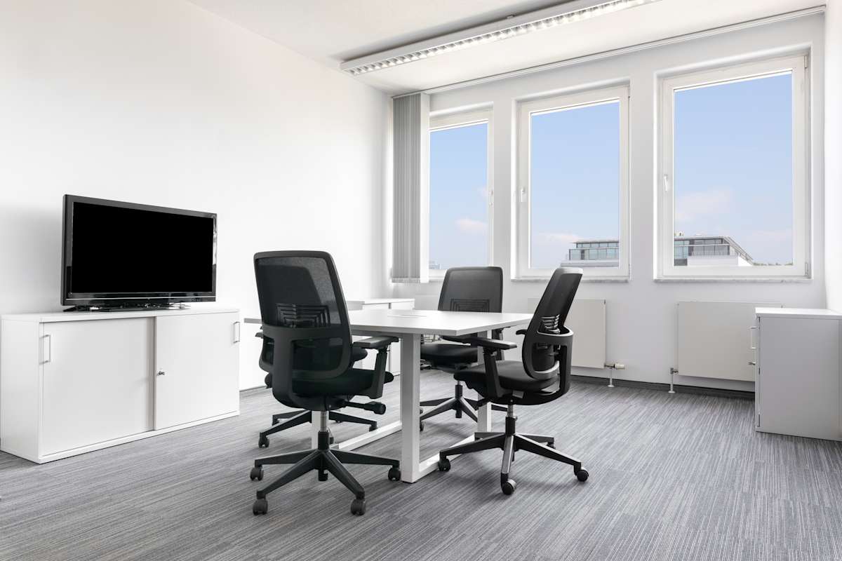 HQ - Unterföhring, Feringastraße interior photo 8