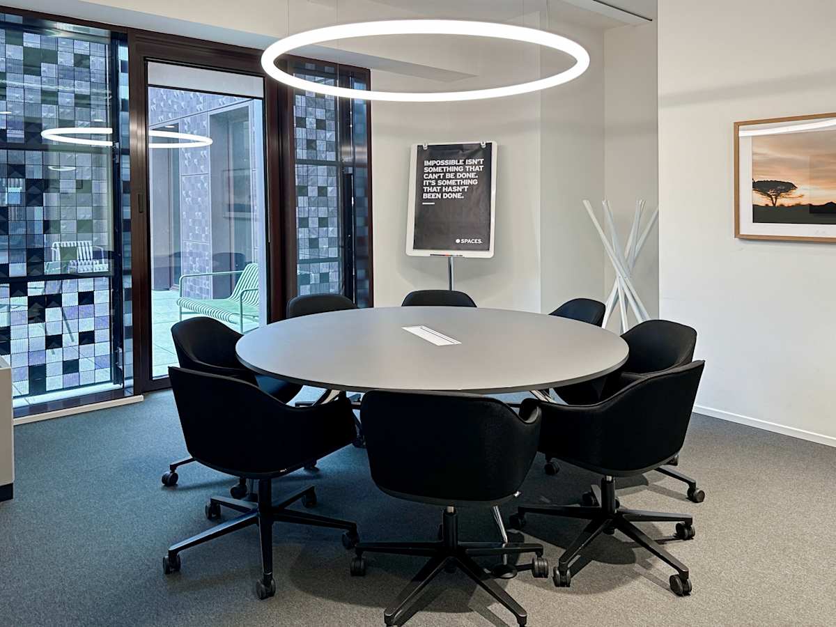 Spaces Piazza Vetra interior photo 3