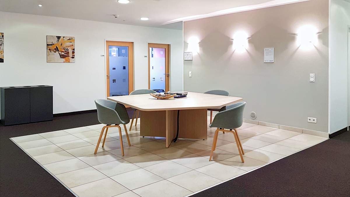 Regus - Cologne City interior photo 10