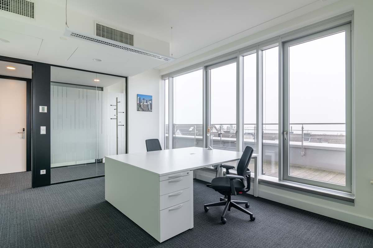 Regus - Frankfurt, Sachsenhausen interior photo 6