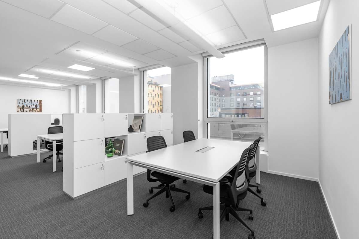 Regus - Milan, Washington interior photo 4