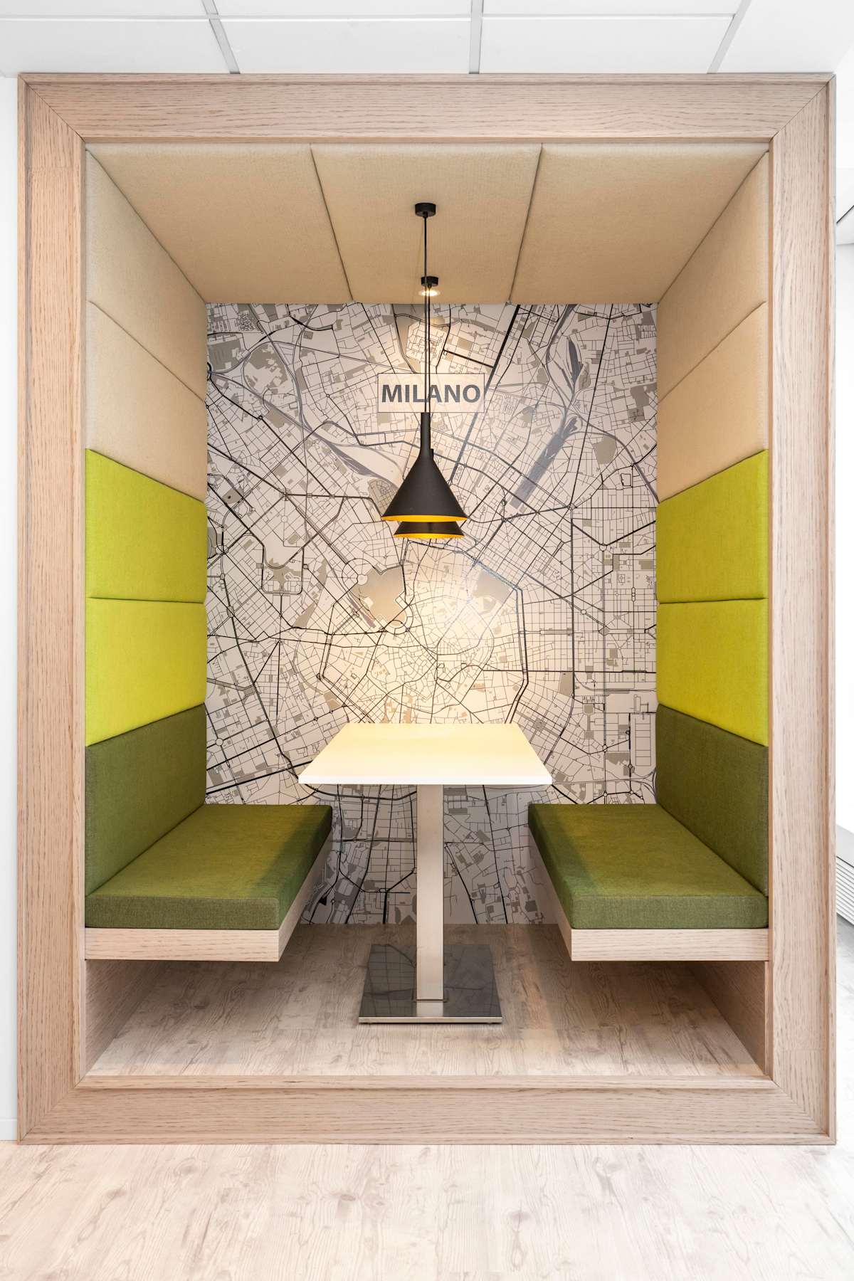 Regus - Milan, Washington interior photo 8