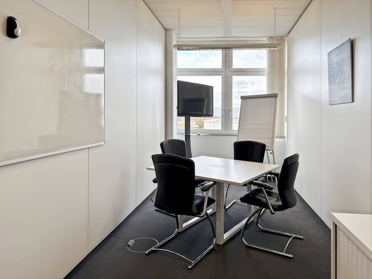 HQ SAP Partnerport interior photo 5