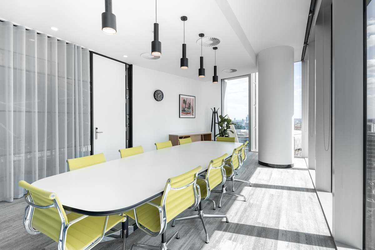Signature by Regus - London, 100 Bishopsgate interior photo 3