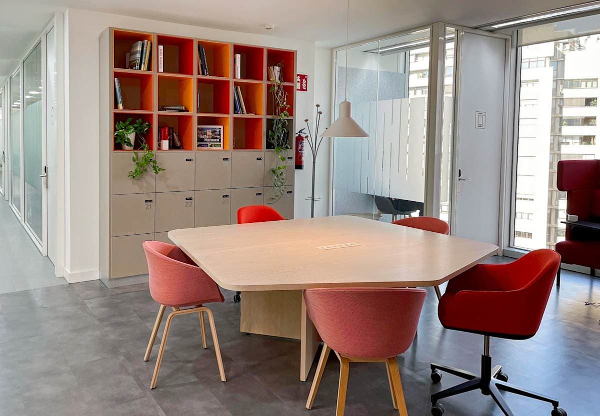 Regus - Barcelona Diagonal interior photo 5
