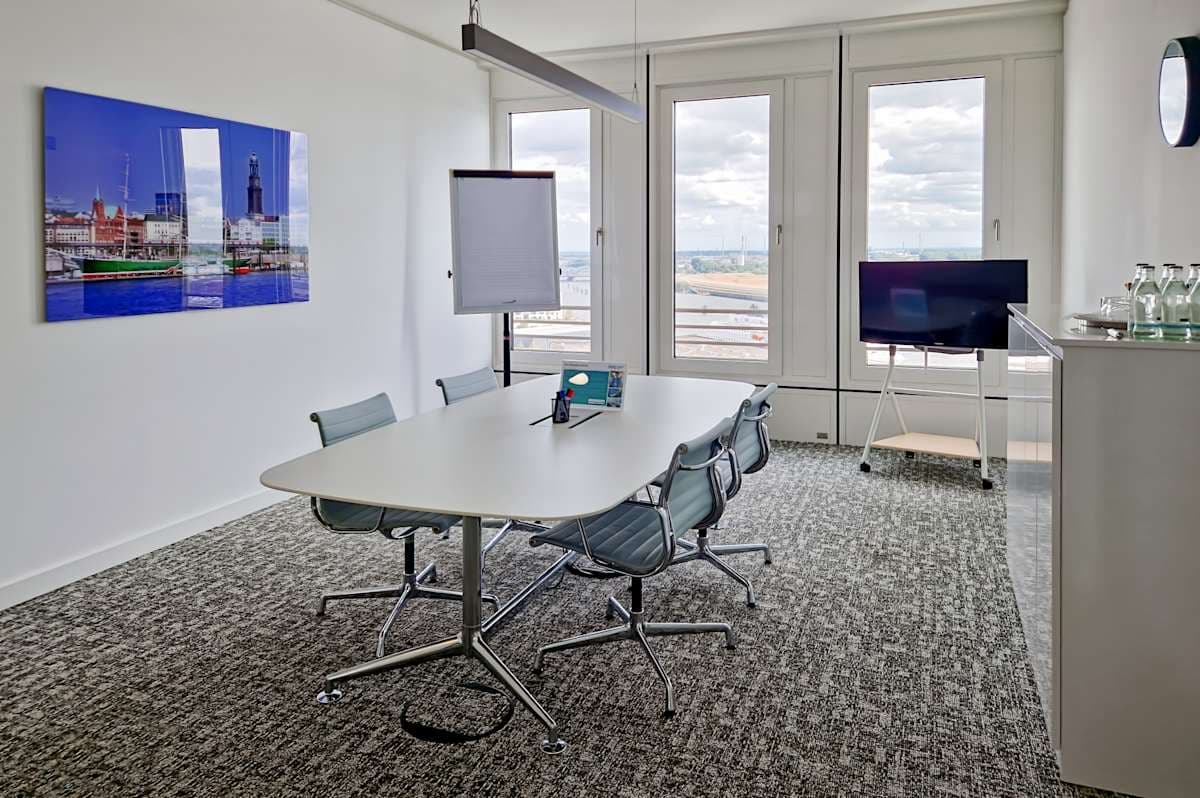 Regus Hamburg HafenCity interior photo 9