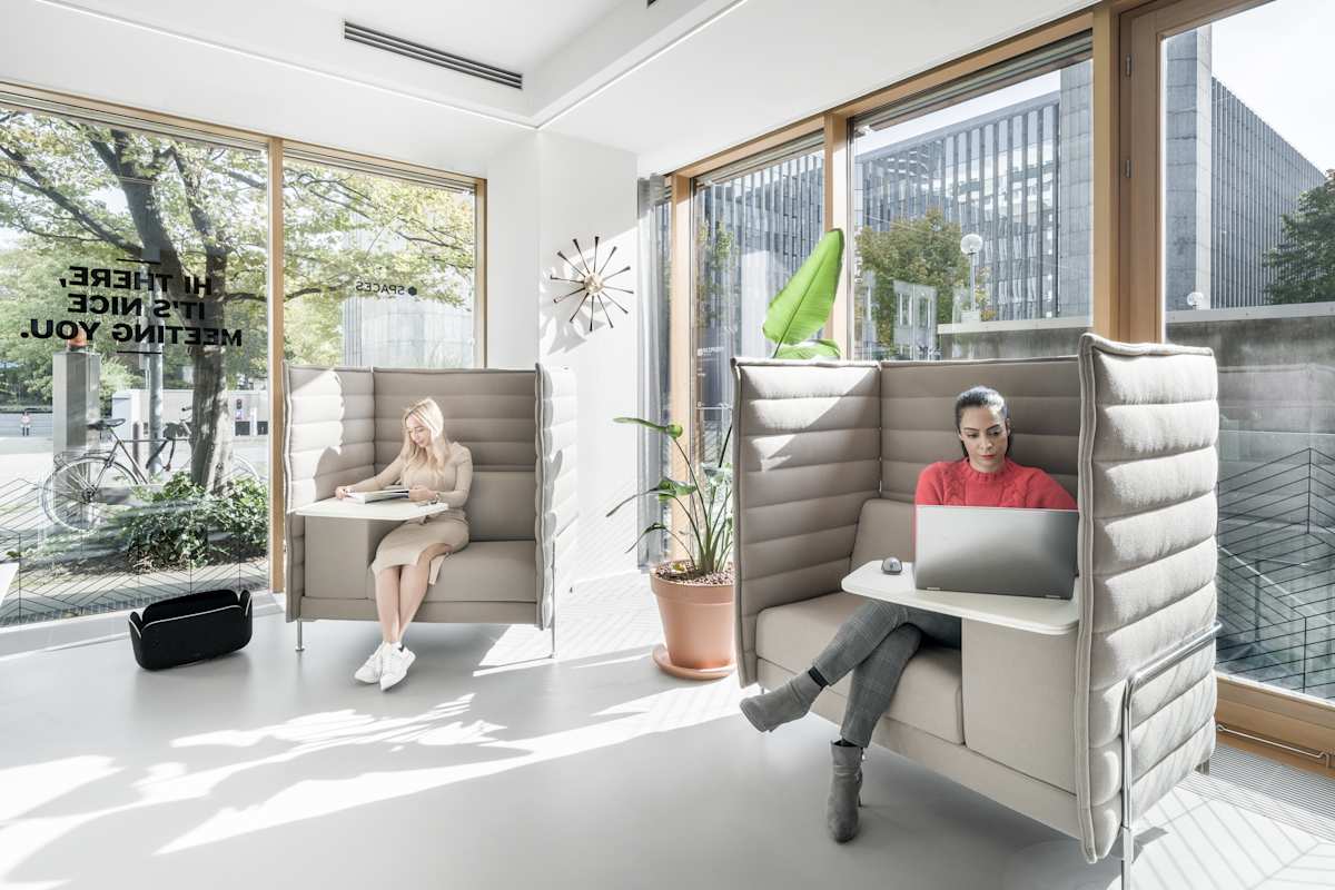 Regus Düsseldorf Kennedydamm interior photo 14