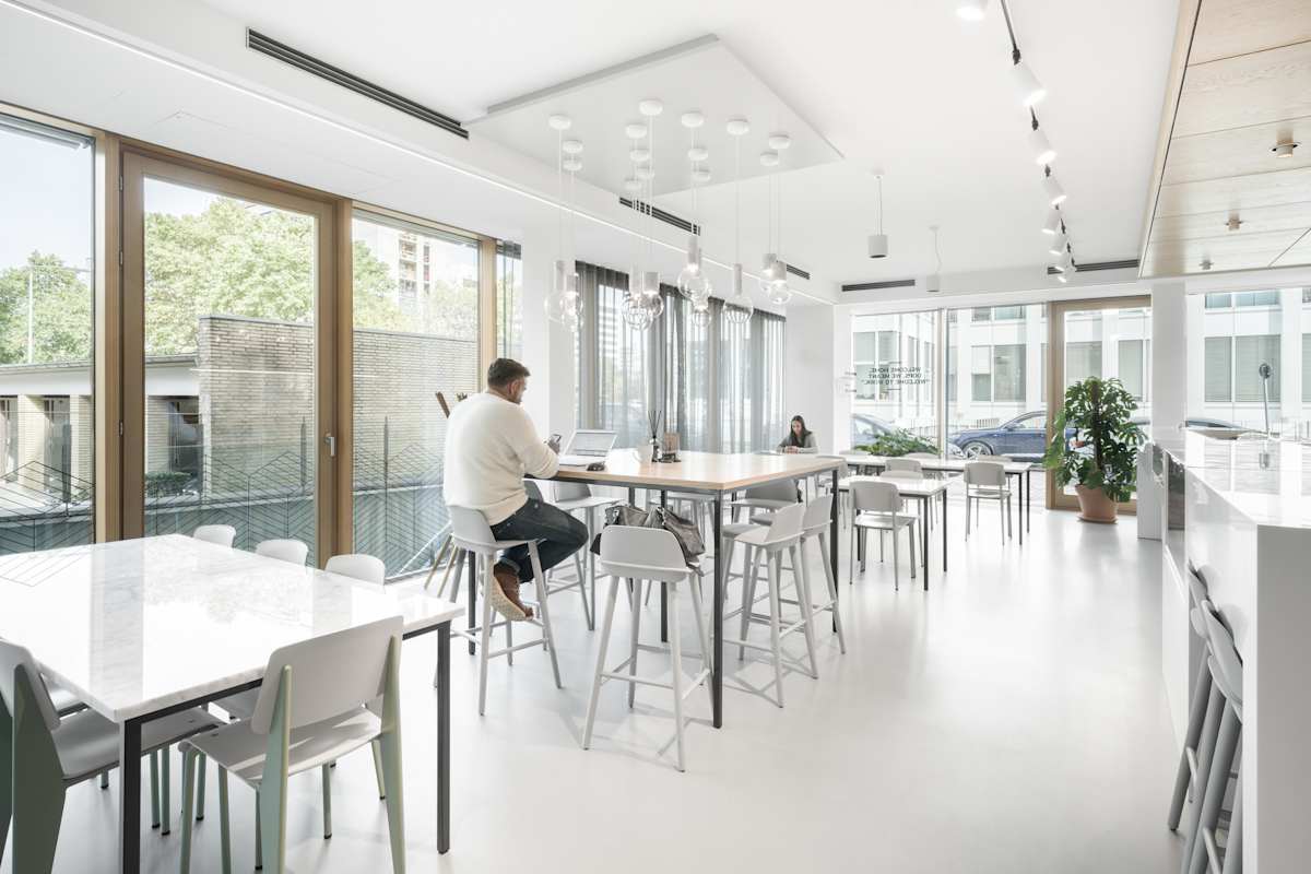 Regus Düsseldorf Kennedydamm interior photo 4