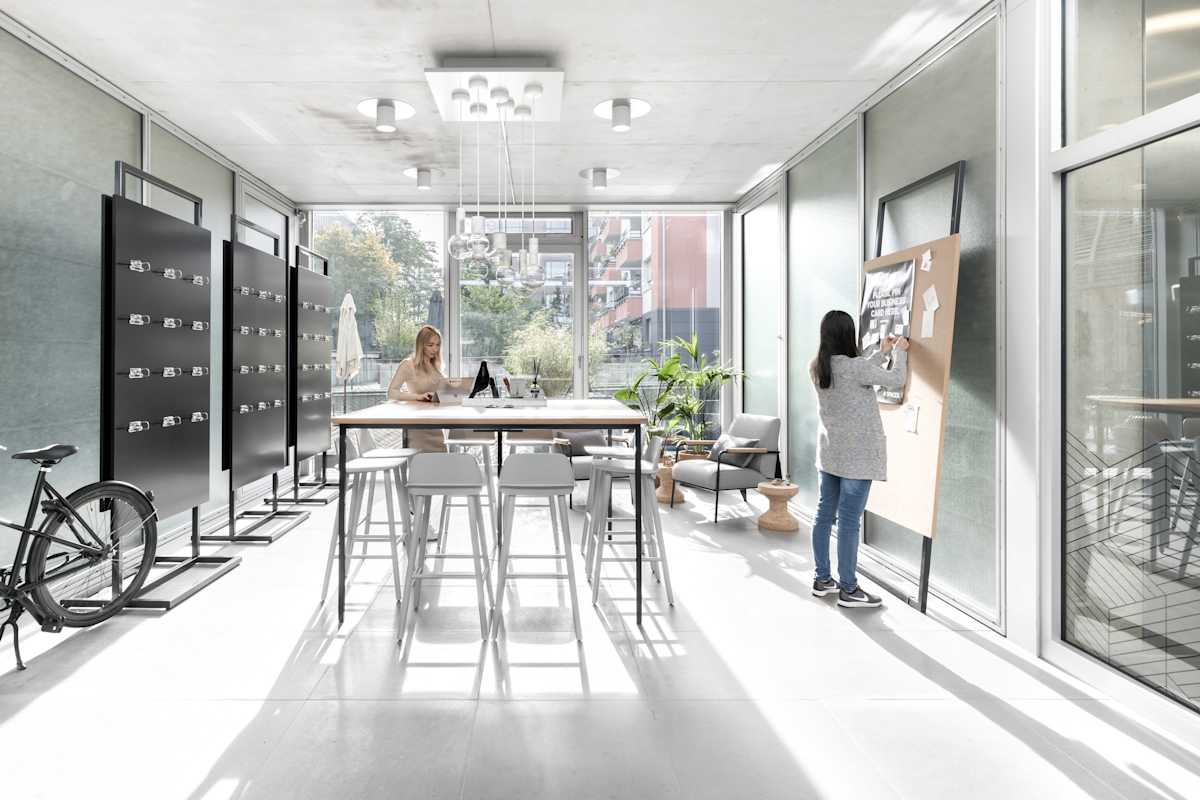 Regus Düsseldorf Kennedydamm interior photo 10