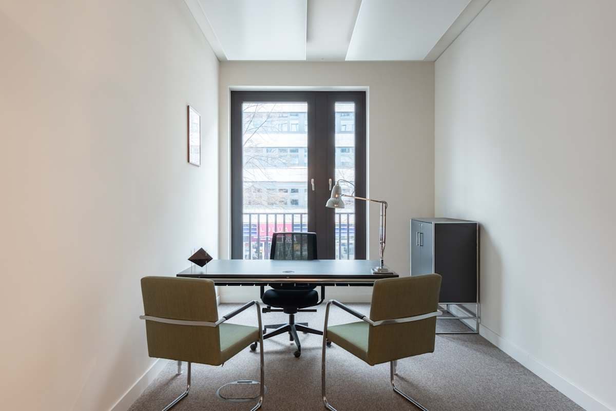 Signature by Regus interior photo 3