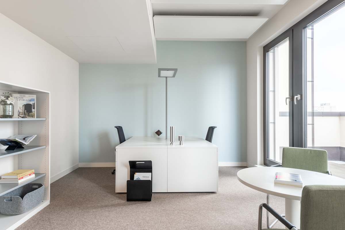 Signature by Regus interior photo 9