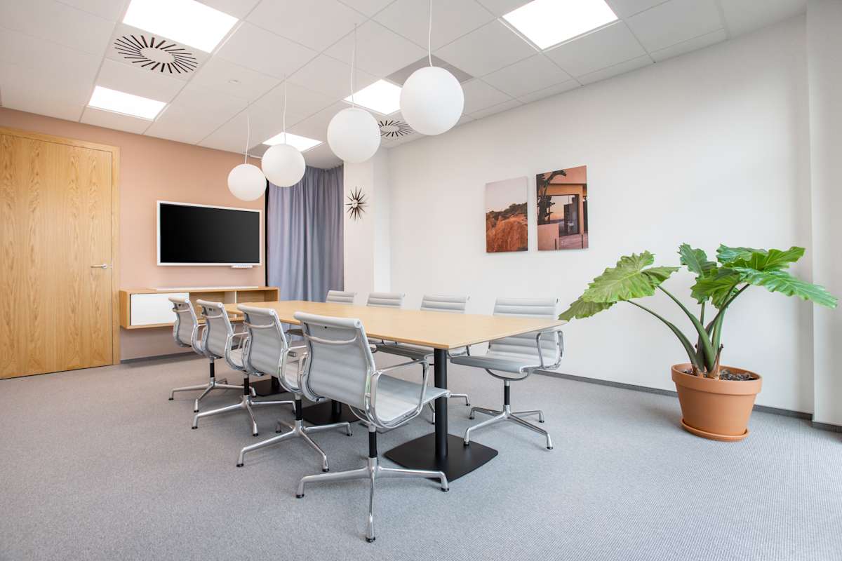 Spaces Koneser Building M interior photo 7