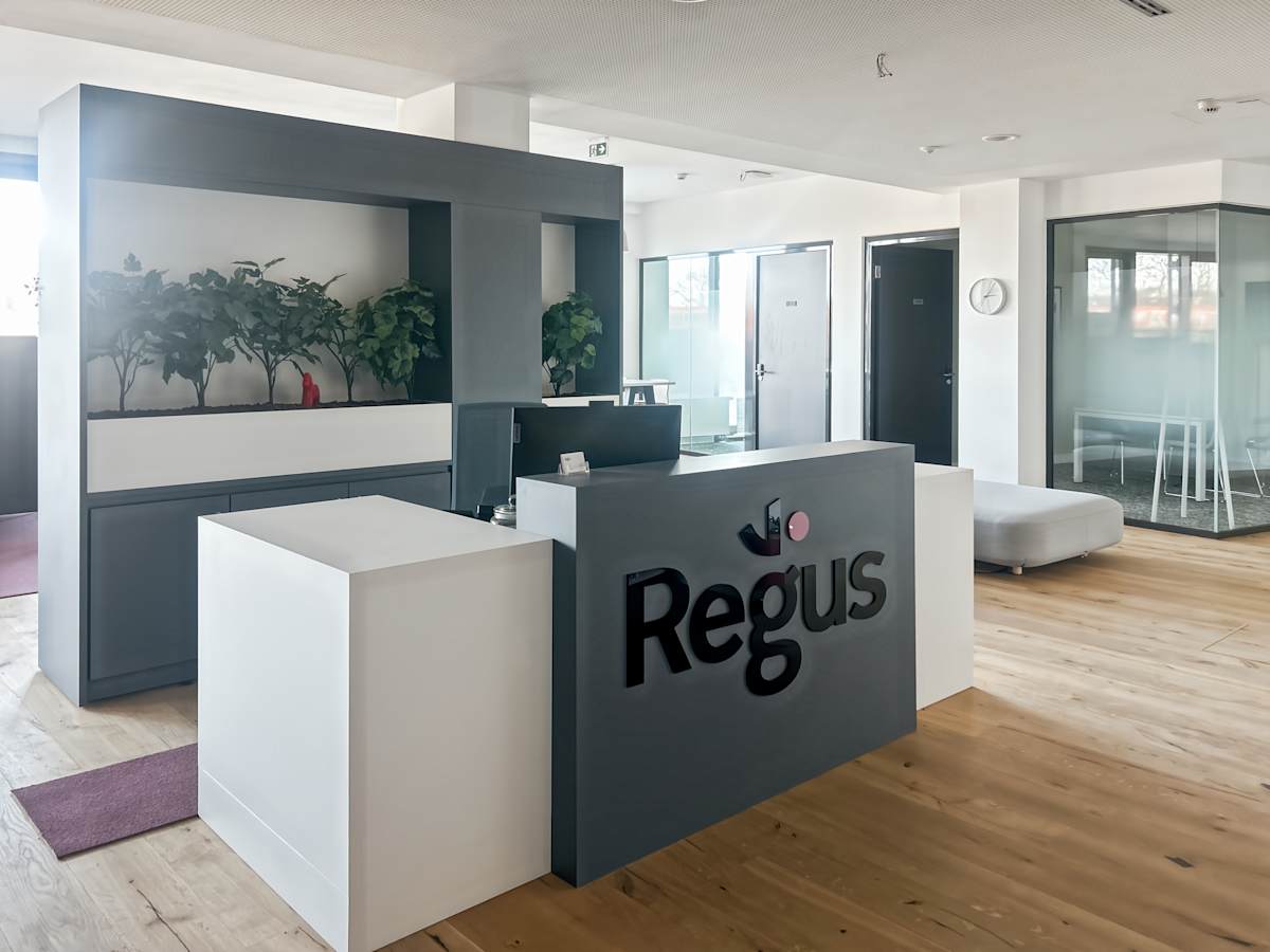 Regus Bergedorfer Tor interior photo 2