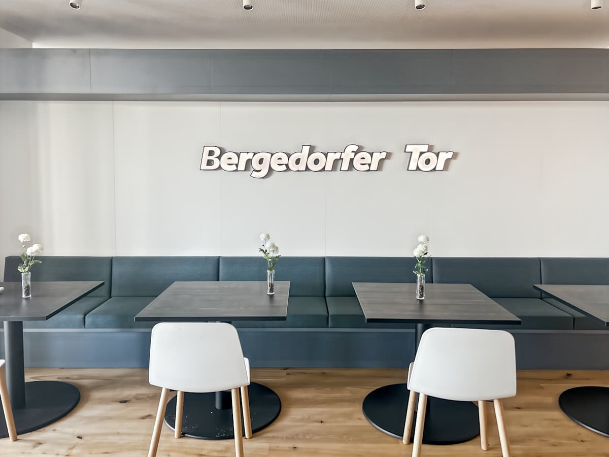 Regus Bergedorfer Tor interior photo 5