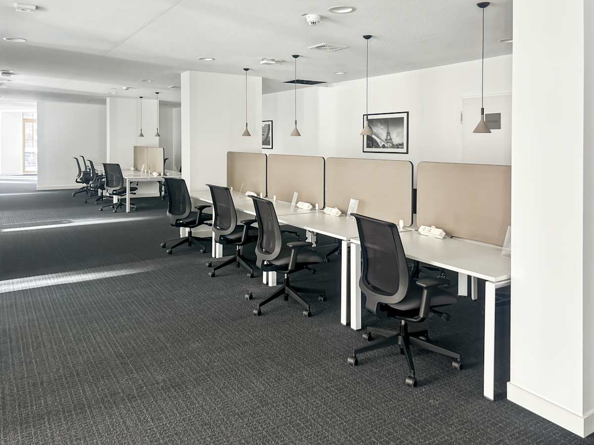 Regus Bergedorfer Tor interior photo 8