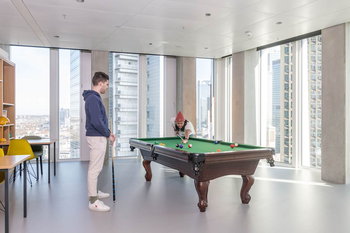 Spaces Tower One interior photo 11