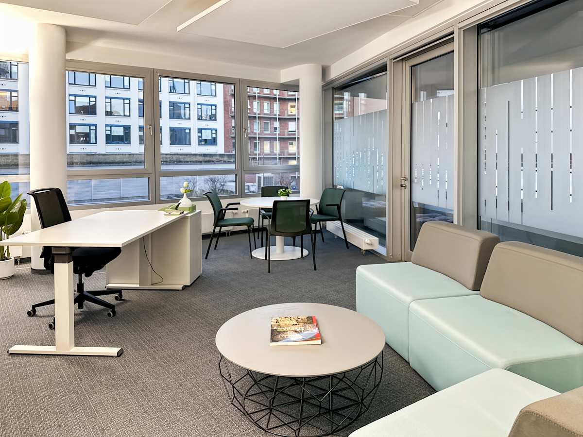 Regus - Hamburg, Hohe Bleichen interior photo 7