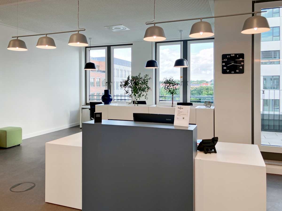 Regus Seetor interior photo 2
