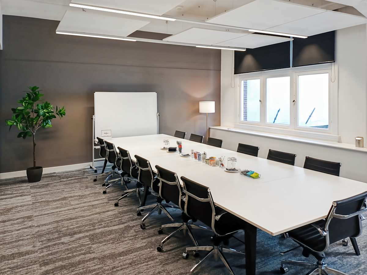 Regus - Rokin interior photo 3