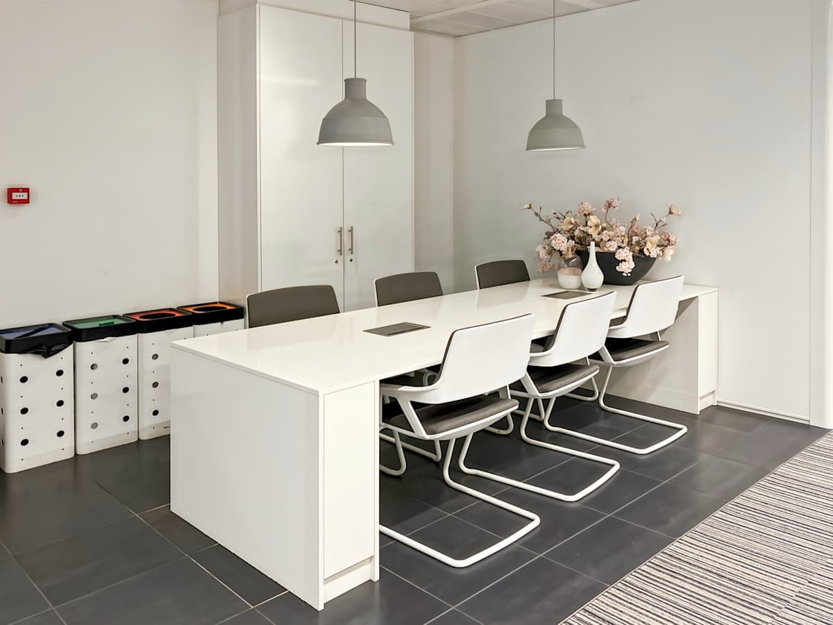 Regus - Amsterdam WTC interior photo 15