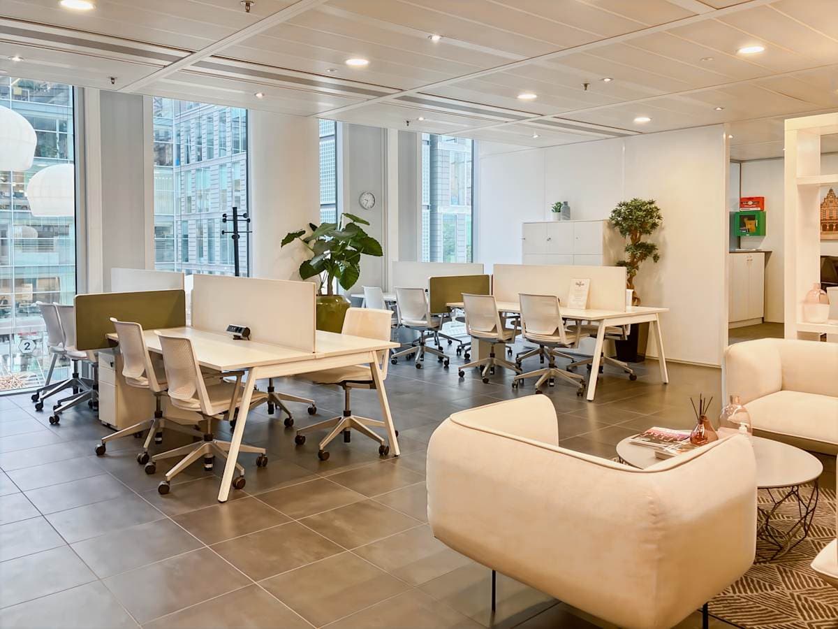 Regus - Amsterdam WTC interior photo 9