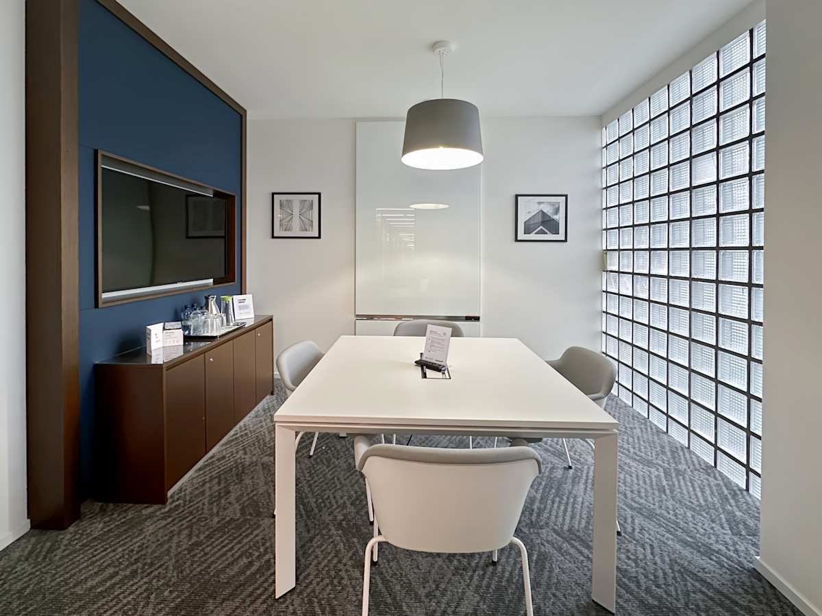 Regus - Milan, Winckelmann interior photo 3