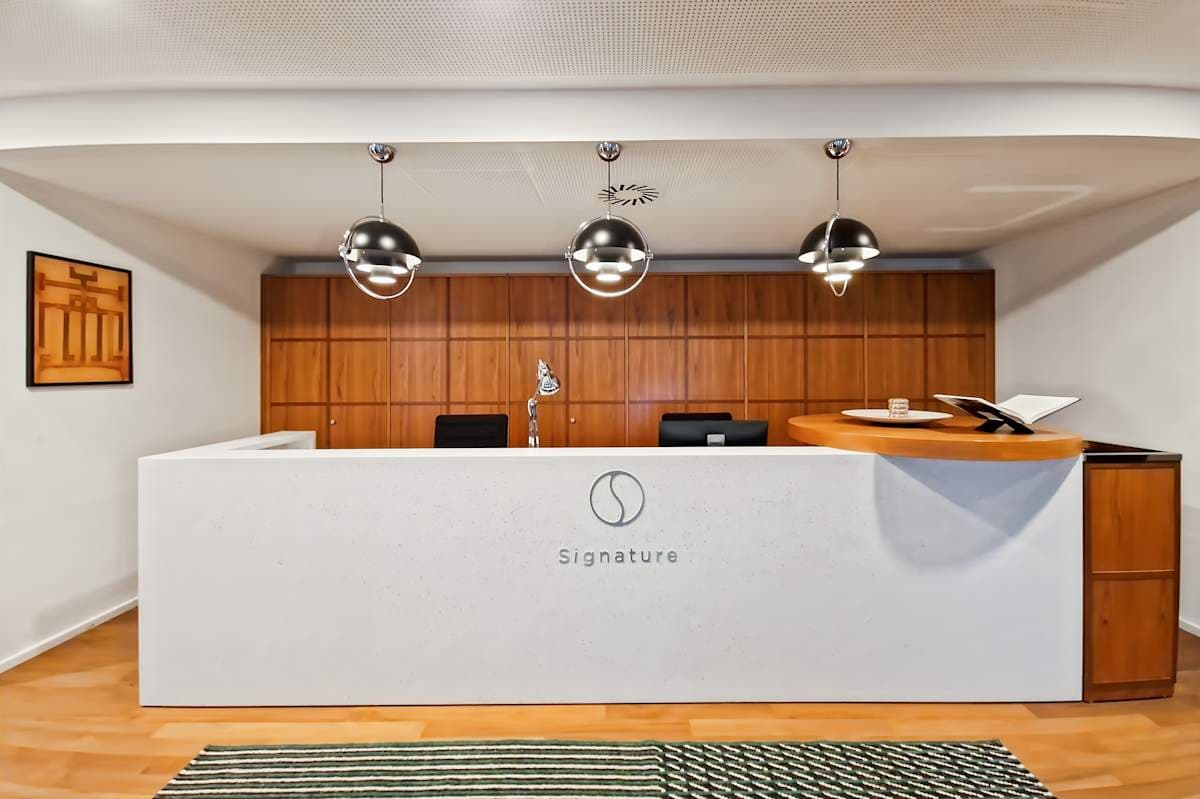 Signature by Regus - Hamburg, Jungfernstieg interior photo 3
