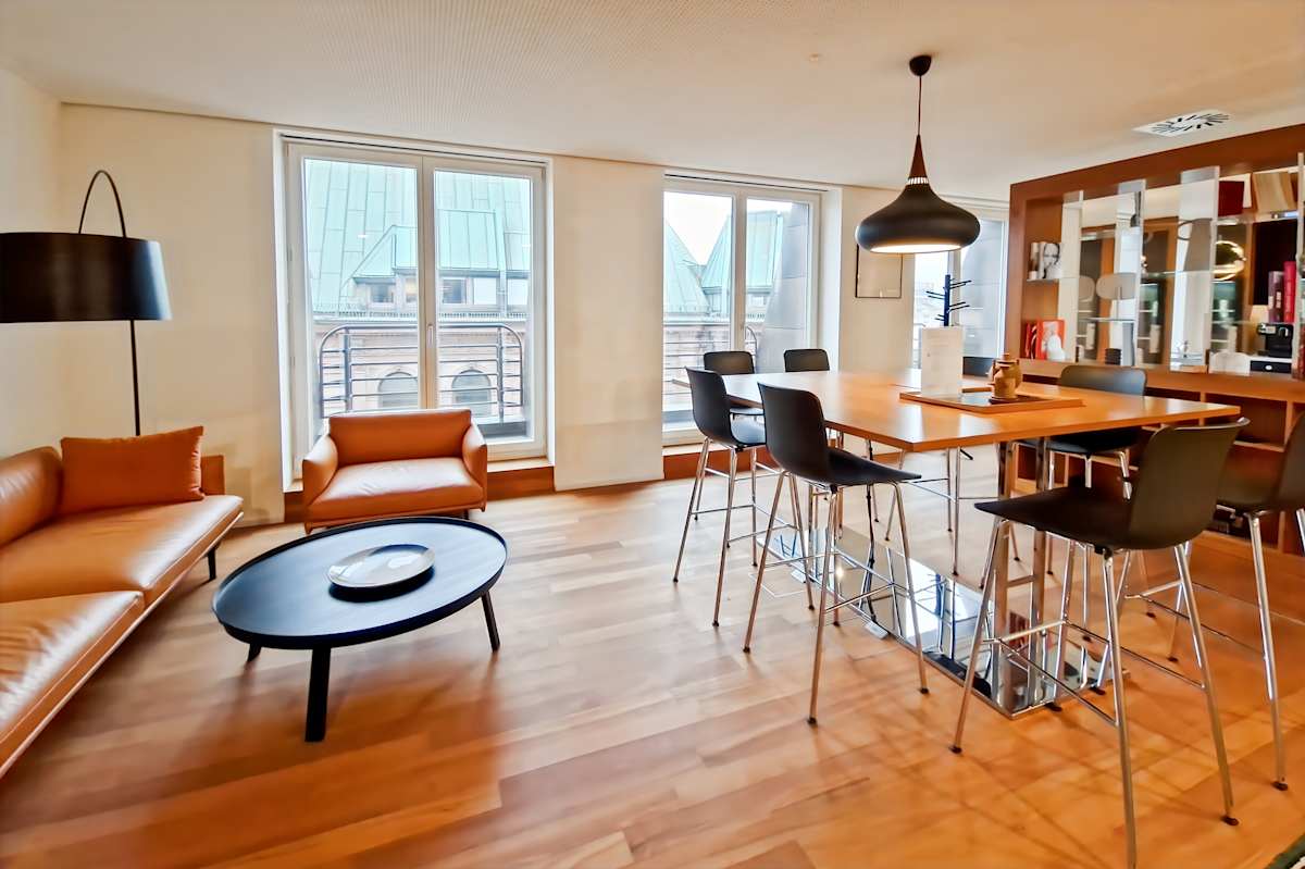 Signature by Regus - Hamburg, Jungfernstieg interior photo 10