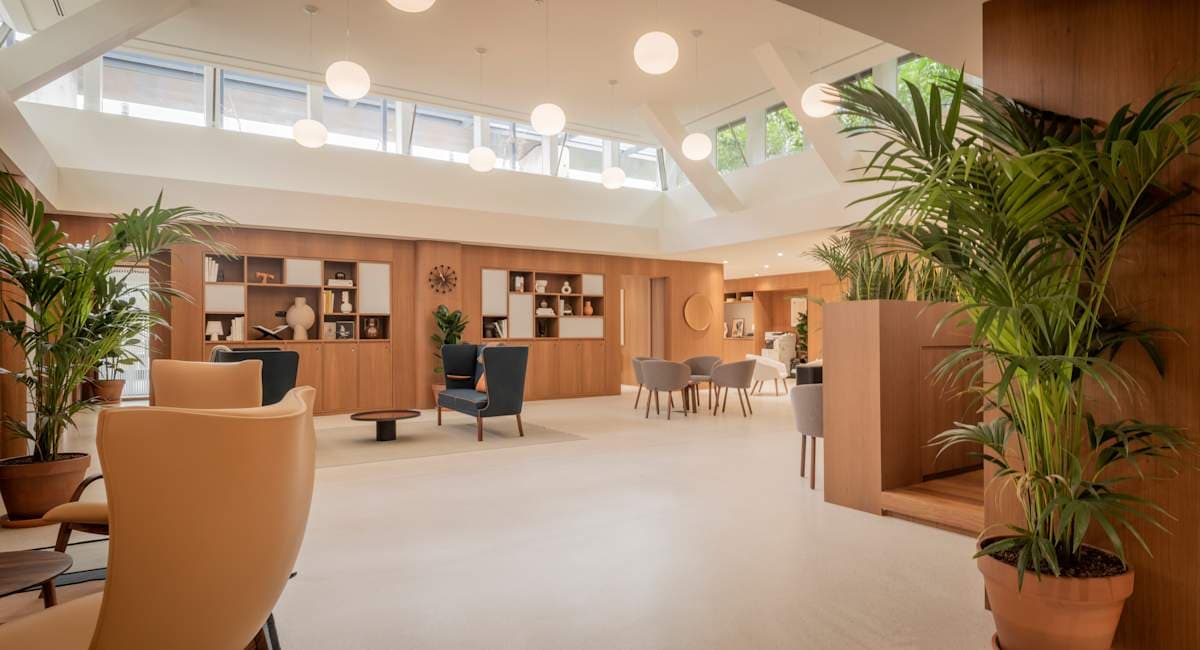 Signature Velazquez 34 interior photo 2