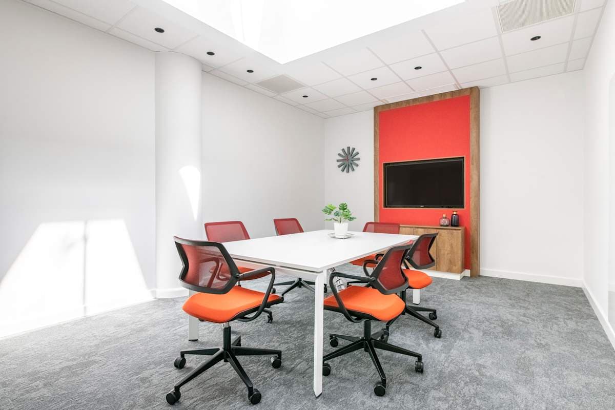 Regus - Warsaw Sheraton Plaza interior photo 3