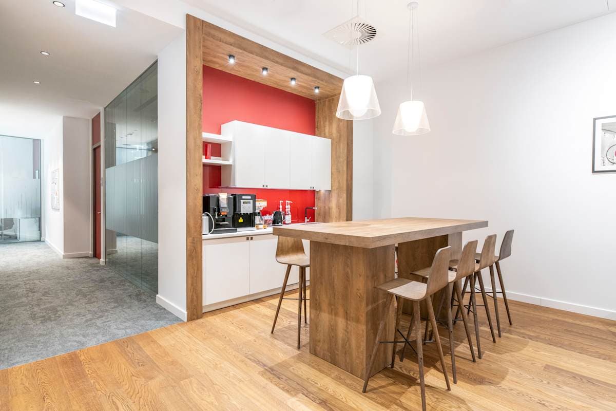 Regus - Warsaw Sheraton Plaza interior photo 6