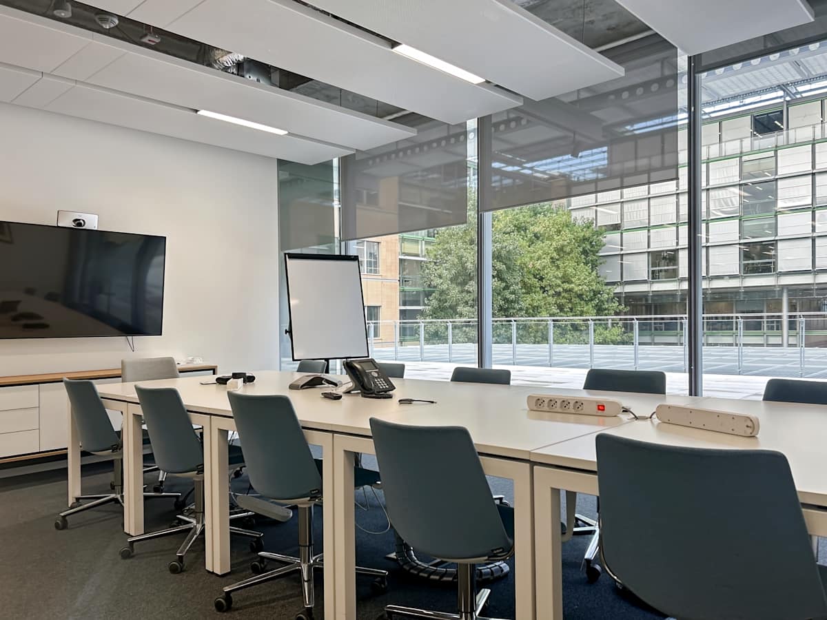 Regus - Milan Monterosa interior photo 3