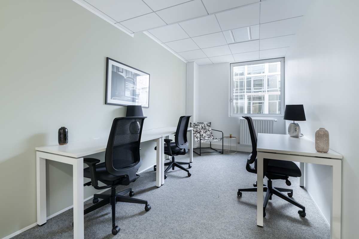 Regus - Paris, 73 Vaugirard interior photo 3