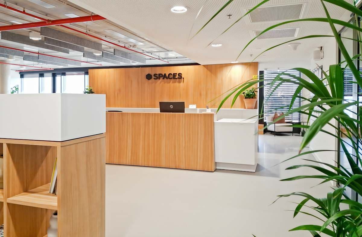 Spaces Julius-Tandler-Platz 3 interior photo 3