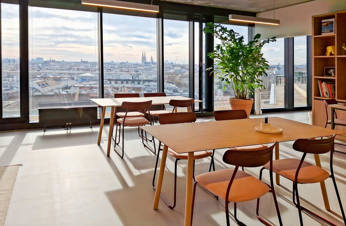 Spaces Julius-Tandler-Platz 3 interior photo 5