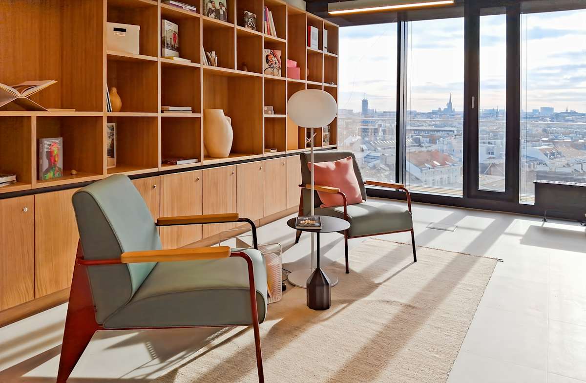 Spaces Julius-Tandler-Platz 3 interior photo 8
