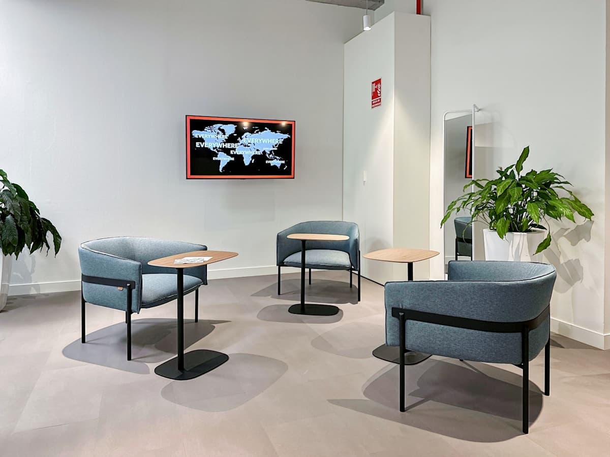 Regus Calle Isabel Colbrand interior photo 10