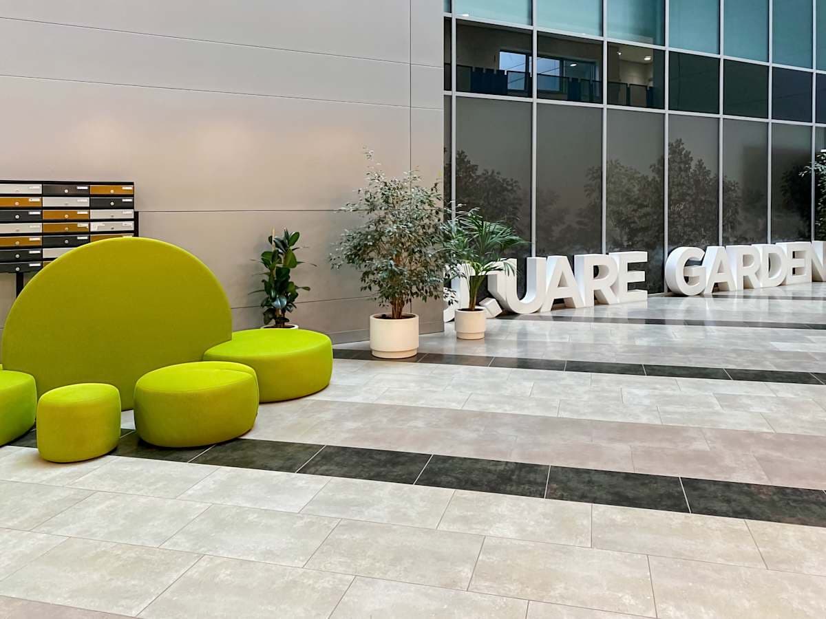 Regus Rivas Square Garden interior photo 12