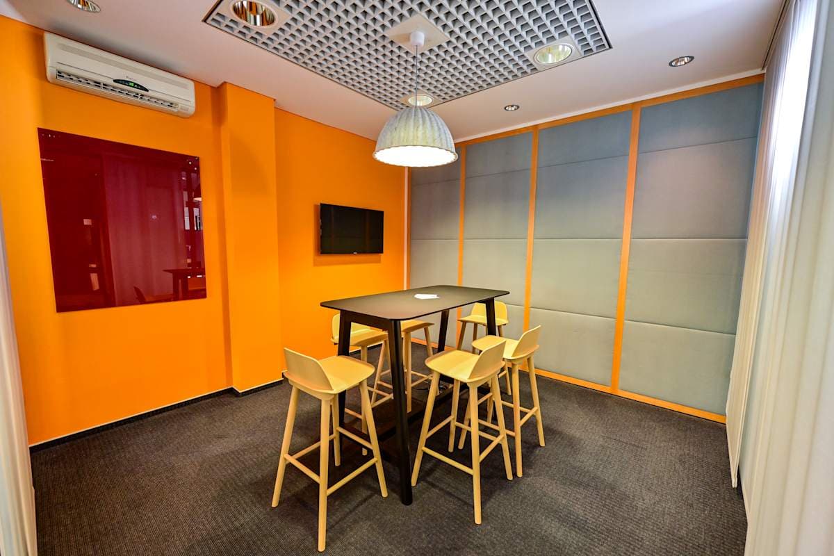 HQ Iserlohn interior photo 15