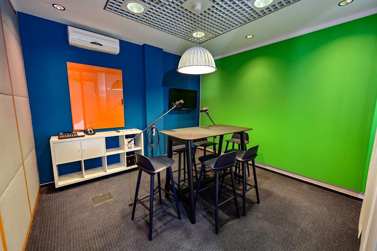 HQ Iserlohn interior photo 6