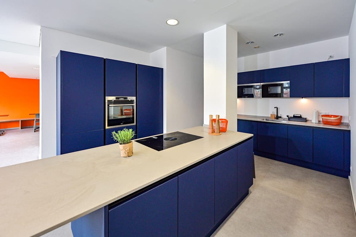 HQ Iserlohn interior photo 10