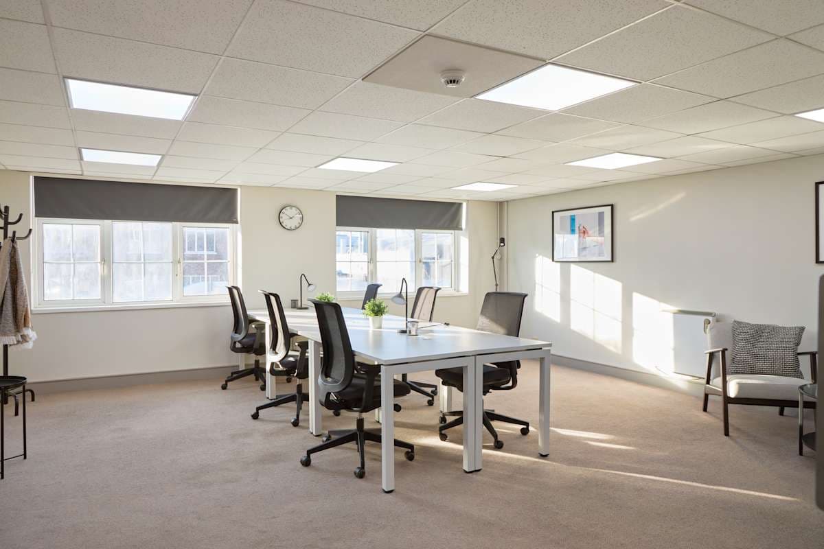 Regus Sabichi House interior photo 9