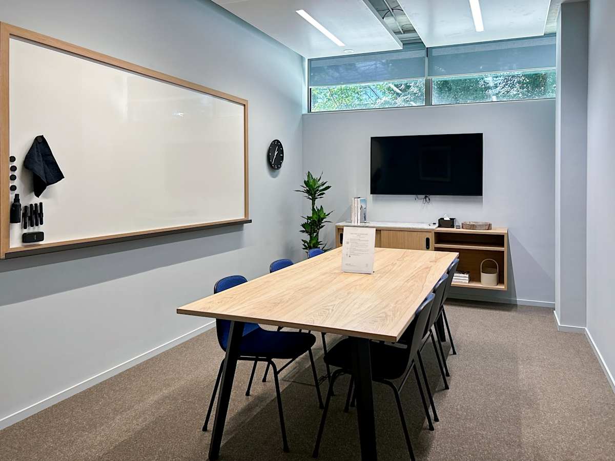 Signature by Regus interior photo 7