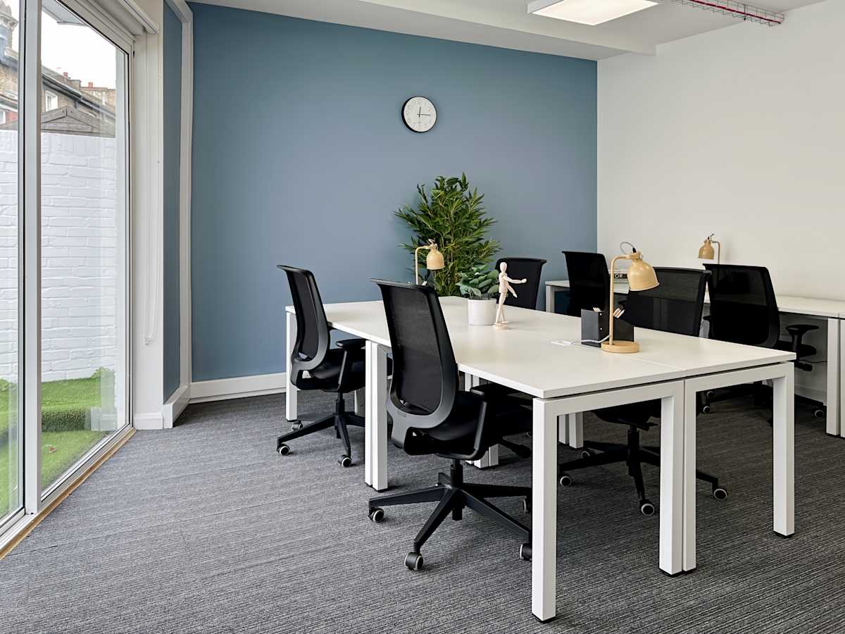 HQ Putney interior photo 8