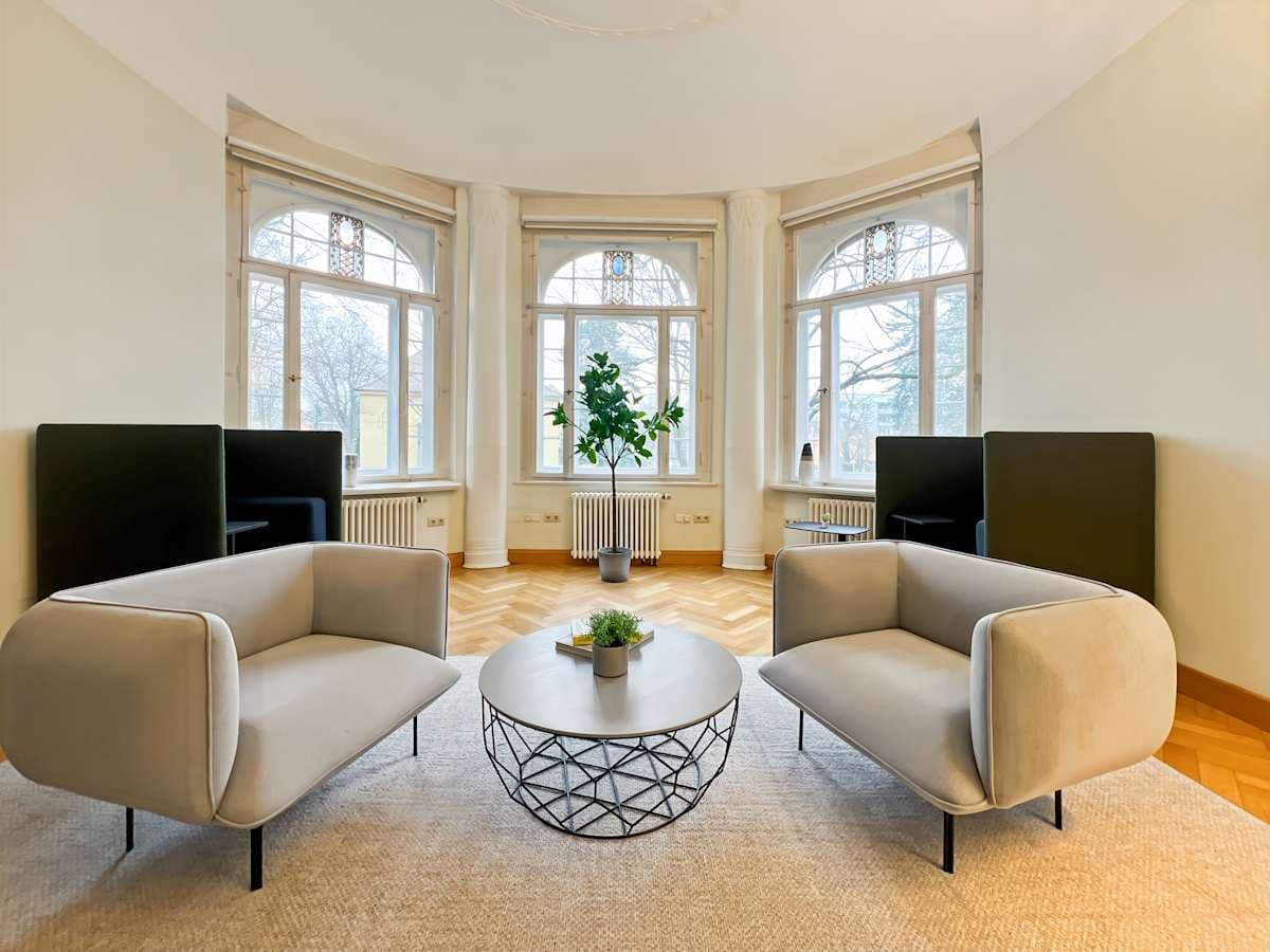 Regus Villa Grumbt interior photo 9